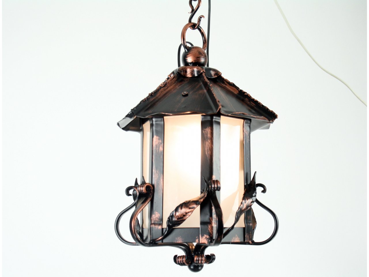 Lampa kuta stalowa wisząca ozdobna L 05 Lampa kuta stalowa wisząca ozdobna L 05