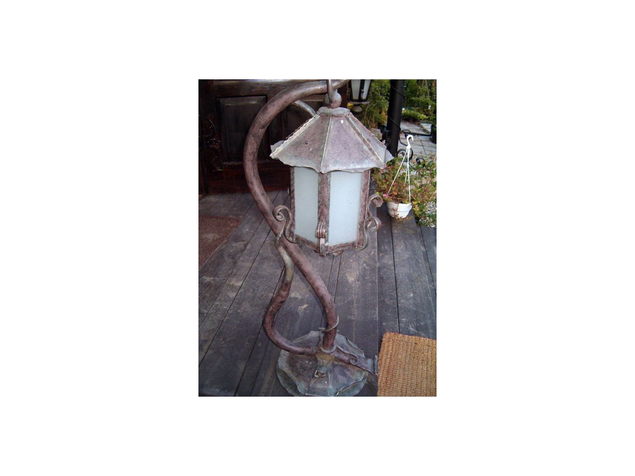 Lampa kuta stalowa stojąca LK09 Lampa kuta stalowa stojąca LK09