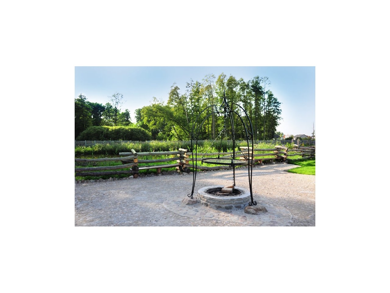 Wiszący grill kuty z paleniskiem 80cm ruszt Wiszący grill kuty z paleniskiem 80cm ruszt