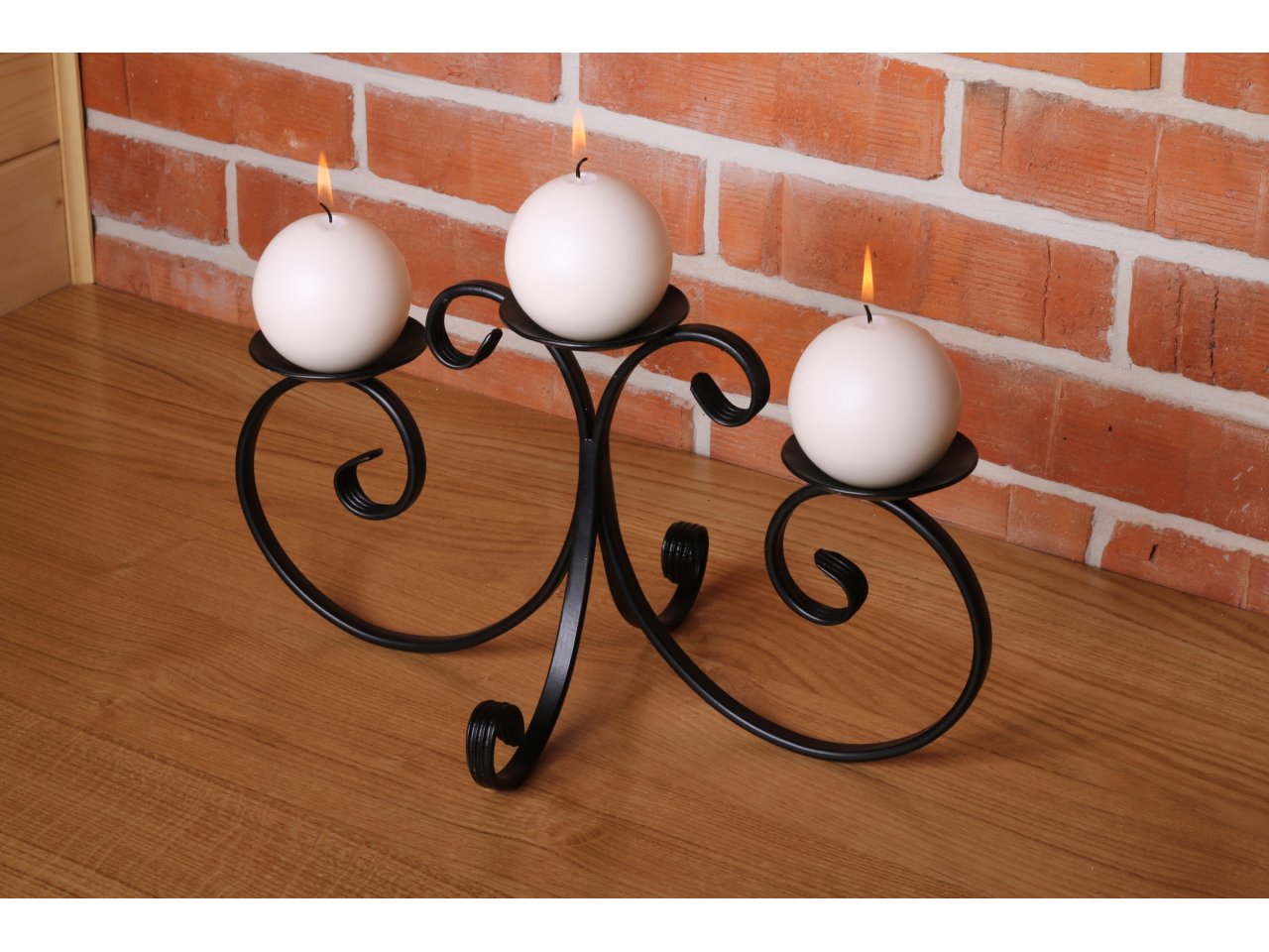 Geschmiedetekerzenständer mit Trauben