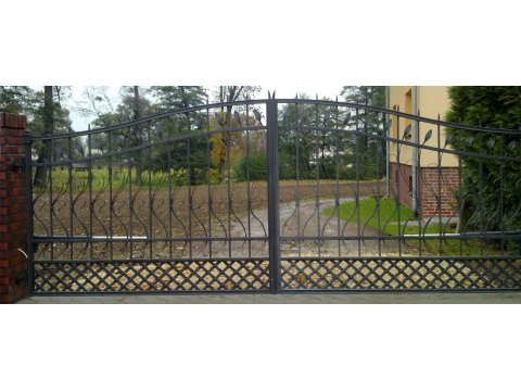 Geschmeidete Drehtor Model BU91