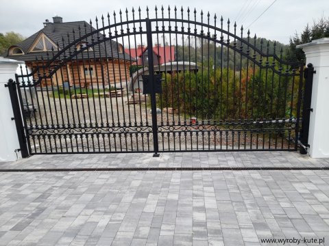 Geschmiedetes Kipptor...