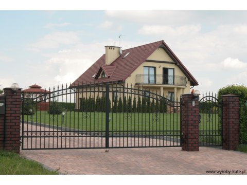 Brama kuta uchylna model BU10