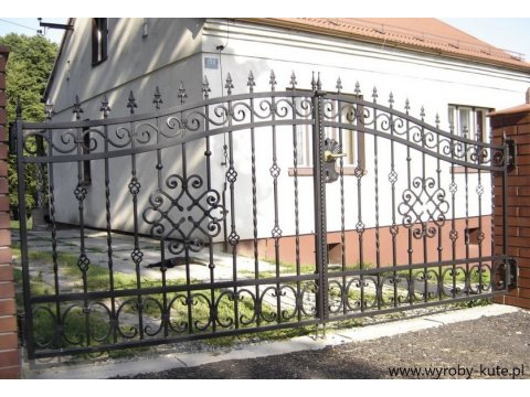 Brama kuta uchylna model BU31