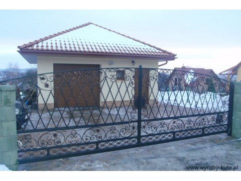 Brama kuta uchylna model BU34