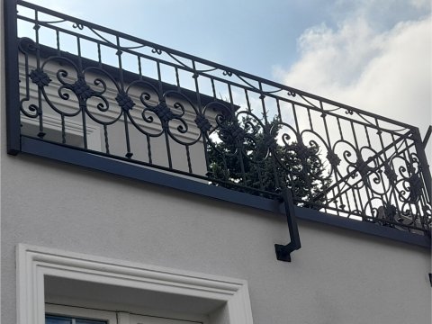 Balustrada kuta na balkon -...