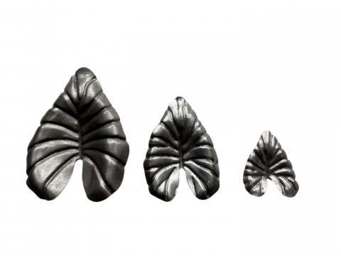 Stalowy liść powoju średni...