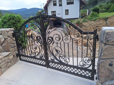 Brama Kuta Uchylna Ozdobna...