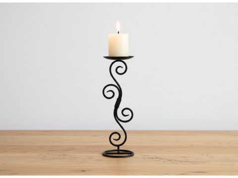 Geschmiedetekerzenständer...